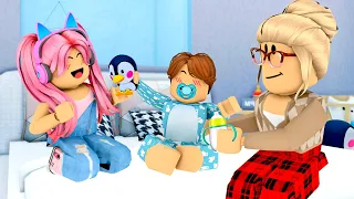 AS MELHORES ROTINAS DA FAMÍLIA DA VOVÓ! Family Roleplay ROBLOX