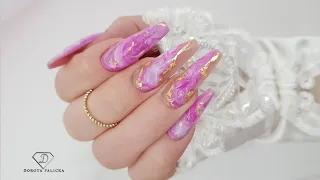 Watch me doing my nails. Easy marble nails. Pink and purple nails.