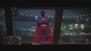 Superman (1978) - Superman atrapando Criminales | Español Latino