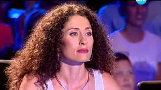 (X Factor Bulgaria) 15 годишната Анна  Мария разплака журито