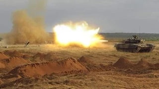 Танковая атака Украинской армии на Донецк  09  11  Донбасс 2014 War in Ukraine