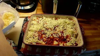 Super Easy Canned Biscuit Bubble UP Pizza Bake!