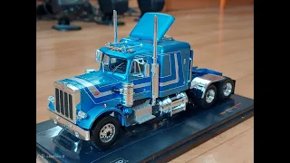 Unpacking Peterbilt 1:43 IXO models