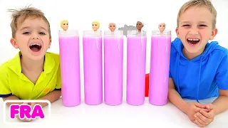 Vlad et Nikita jouent avec les poupées Barbie Color Reveal