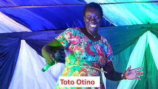 Toto Otino Full Gospel Performance