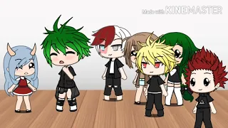 Deku sings bad romance