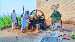 Heavy Diesel Oil Engine Work On Atta chakki || How To Get Start Oil Engine || Ruston Hornsby Engine