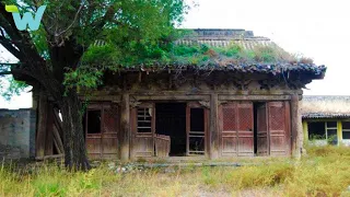 After inheriting their grandfather's old house, a couple renovate it to live