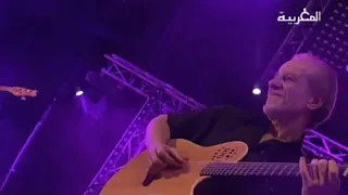 le grand chanteur amazigh Idir ,chante" A Vava Inouva"  au festival  Mawazine 2011Rabat ,Moaroc