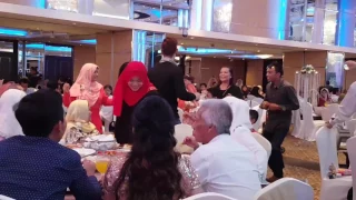 Goyang Dumang By Yati & Ani @ Holiday Inn Hotel Singapore