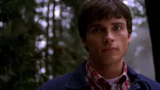 Smallville 2x20 - Clark defeats Eric & his gang