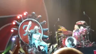 Foo Fighters - Fabio Zaffagnini on the Throne @ Carisport_Cesena ROCKIN1000 [03/11/2015]