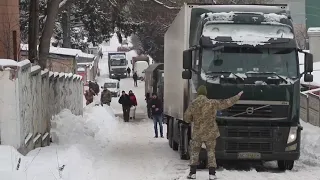 ЗСУ і захищають і допомагають