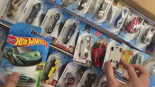 ДЕРБАНИМ КОРОБКУ Hot Wheels в Магните! Охота за Хот Вилс!