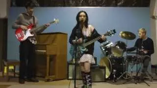 About A Girl - Nirvana Cover (Bad singing & solo, be warned.)