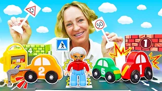 Tolle Spielzeugautos in Nicoles Kindergarten. Lehrreiche Videos für Kinder. 3 Folgen am Stück