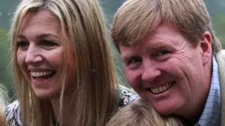 Willem-Alexander to take Dutch throne with adored wife