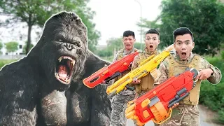 Battle Nerf War: Monkey Use Nerf Guns Funny With Blue Police