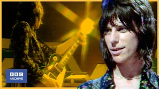 1974: JEFF BECK's Guitar Setup | Five Faces of the Guitar | Classic BBC Music | BBC Archive