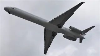 AMAZING MADDOG SOUND Bulgarian Air Charter McDonnell Douglas MD-82 LZ-LDT Landing Berlin