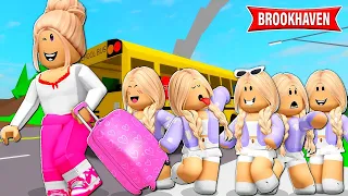 A MÃE LEVOU AS 5 FILHAS GÊMEAS PARA VIAJAR NAS FÉRIAS | Historinha ROBLOX | Brookhaven RP🏡