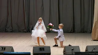 песня "Я маленькая девочка" (я замуж выхожу) сл. и муз. Елена Собчук исполняет Александра Пашкова