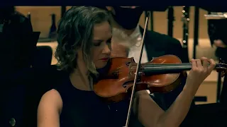 Hilary Hahn Performs Bach’s Andante After Giving Heartfelt Speech Dedicated to Oxford High Victims