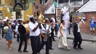 Wedding parade in New Orleans French Quarter!!!