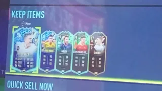 Packing 99 messi and 99 ronaldo from 85x5 upgrade in FIFA 23