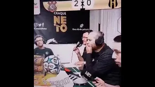A reação do Craque Neto quando o Corinthians tomou o gol do Guarani