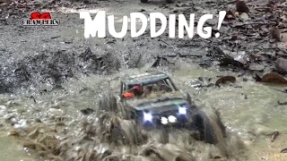 Montage Mudding! Toyota hilux Axial scx10 RCModelex Defender Scorpion 4x4 RC offroad adventures