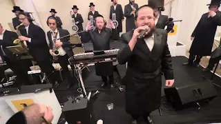 Avrumi berko on keys אורייתא & Shea berko hit