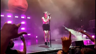 Yungblud - Funeral (Live in Paris, 2022)