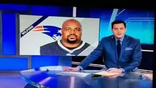 Patriots DT Vince Wilfork pulls woman from overturned car after AFC Championship game.