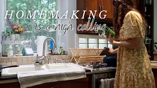 HOMEMAKING IS IMPORTANT WORK Traditional Christian Housewife + God Talk