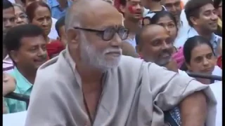 KIRTIDAN GADHAVI husan pahado ka live program pujya moraribapu ni Katha (jay gondaliya)