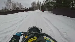 С Ямахой в догонялки. Валим по дорожке. Brp ski-doo summit 800, Yamaha RX10ST GT, brp lynx49 ranger