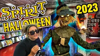 SPIRIT HALLOWEEN STORE 2023! All NEW Decor, Props, Costumes + MORE! Early Season Walkthrough Tour!