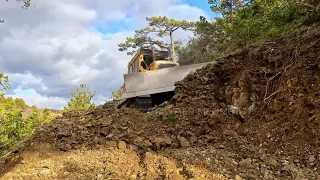 Professional Caterpillar D7g Bulldozer operator,Slope Cutting and Leveling Works #bulldozer