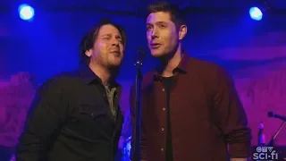 Supernatural - Dean & Leo Sing Together On Stage 15x07