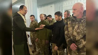 Оберігає молитвою і підтримує щирим словом: священник з Мукачева став військовим капеланом