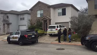 VIDEO: 2 found dead in NW Side home; children report hearing gunshots earlier, SAPD says