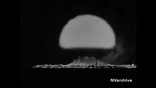 High-speed camera capture nuclear explosion (1953)