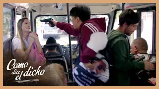 Helena es asaltada en el transporte público | Como dice el dicho 2/4 | A quien trabaja...