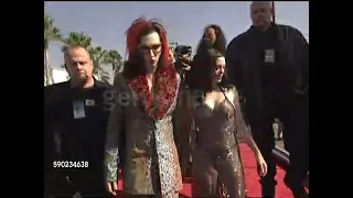 Marilyn Manson & Rose McGowan nearly naked dress 1998 MTV Video Music Awards Red Carpet