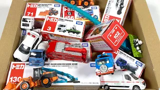 Let's tidy up the Tomica toy cars!  Featuring Ambulance, Police car, and Large working vehicles!