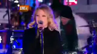 Taylor Swift LIVE Performance | New Year's Eve 2009 Times Square