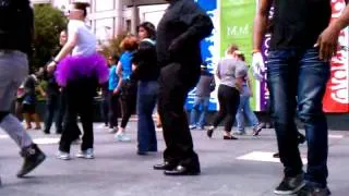 Bay Area Flash Mob Does Michael Jackson 8/25/12