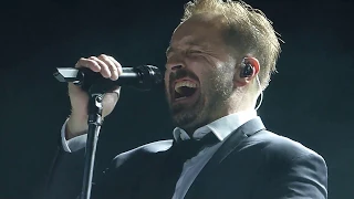 Alfie Boe 'Run' with walkabout - 02 Arena London 14.12.17 HD