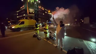 2.12.21 Blockade in Hamburg durch die Hamburger Ortsgruppe von Extinction Rebellion Deutschland.